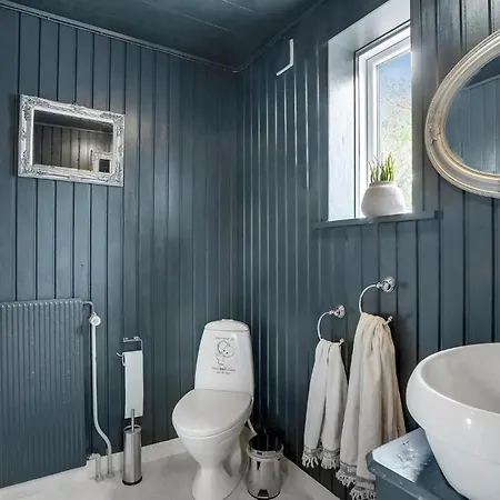 Apartman 2 Bedroom Beautiful In *